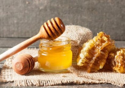 КАКВО СЕ СЛУЧВА С ТЯЛОТО, АКО ЯДЕТЕ МЕД ВСЕКИ ДЕН?