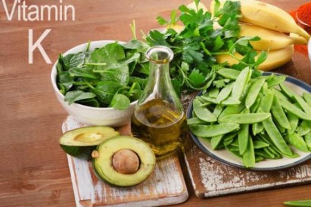 ВИТАМИН К1, К2 И К3 - КАК ДЕЙСТВА ЗА СЪСИРВАНЕТО НА КРЪВТА?