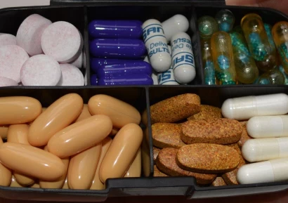 ЗА И ПРОТИВ СПОРТНОТО ХРАНЕНЕ И ДОБАВКИТЕ ЗА ФИТНЕС