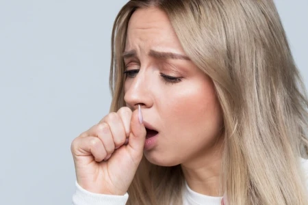 МОЩЕН ЛЕК ЗА УПОРИТА КАШЛИЦА | ЛЕКАРСТВА, ДОБАВКИ И БИЛКИ